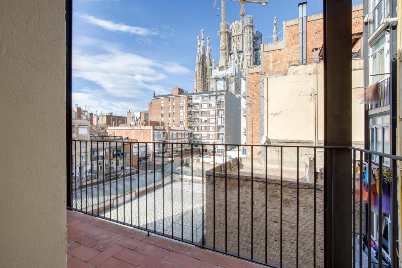 Lucasland Apartments Barcelona Exterior photo